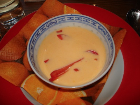 <i>Scharfe</i><i>Mais-Suppe</i>